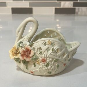 Vintage swan candy dish
